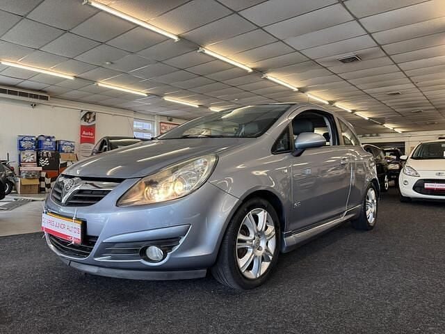Grijs Gebruikt 2009 Opel Corsa OPC Hatchback | € 2.950 (Eerlijke prijs) - Afbeelding 1/4