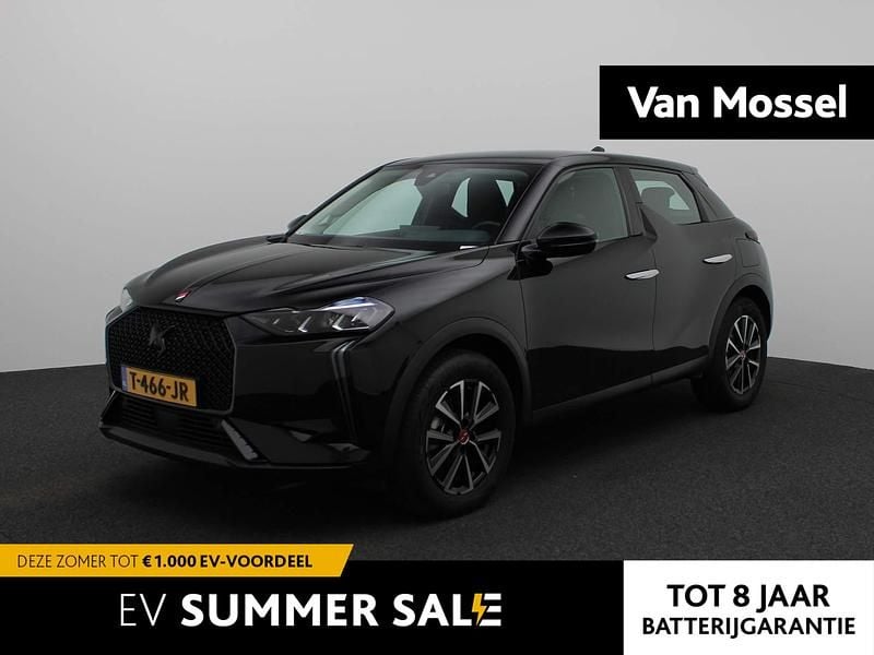 Zwart Gebruikt 2023 DS Automobiles DS3 Crossback E-Tense Performance SUV | € 24.940 (Eerlijke prijs) - Afbeelding 1/4