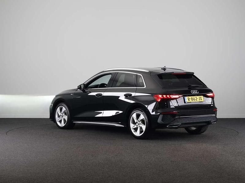Occasion Audi A3 Sportback 110 PK (80 kW) 2022 Zwart (metallic) Hatchback