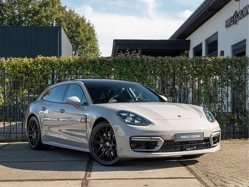 Grijs Gebruikt 2022 Porsche Panamera S E-Hybrid Sport Turismo Sedan | € 99.950 (Iets duurder) - Afbeelding 1/4