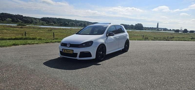 Wit Gebruikt 2011 VW Golf VI R Stationwagen | € 16.950 - Afbeelding 1/4