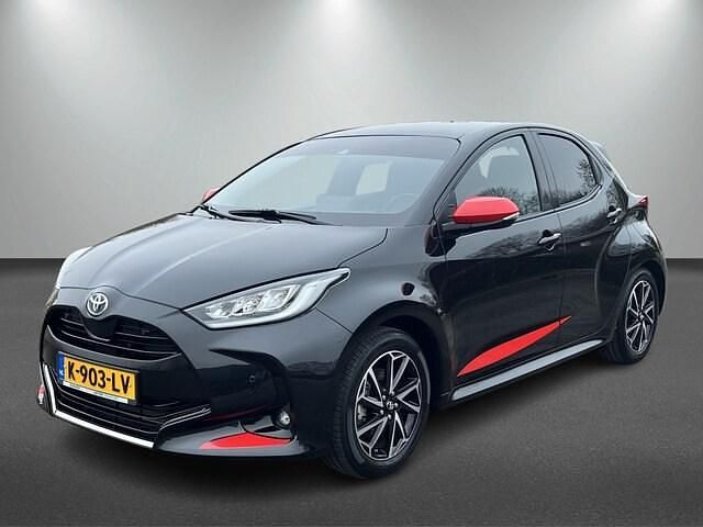 Occasion Toyota Yaris Hybrid Executive 2021 Zwart (metallic) Hatchback