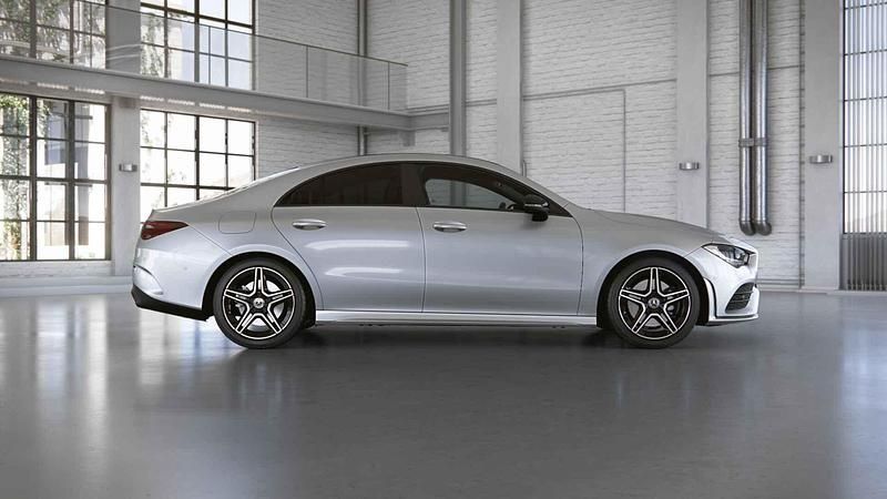 Occasion Mercedes CLA250e Premium Plus 218 PK (160 kW) 2022 Grijs Sedan