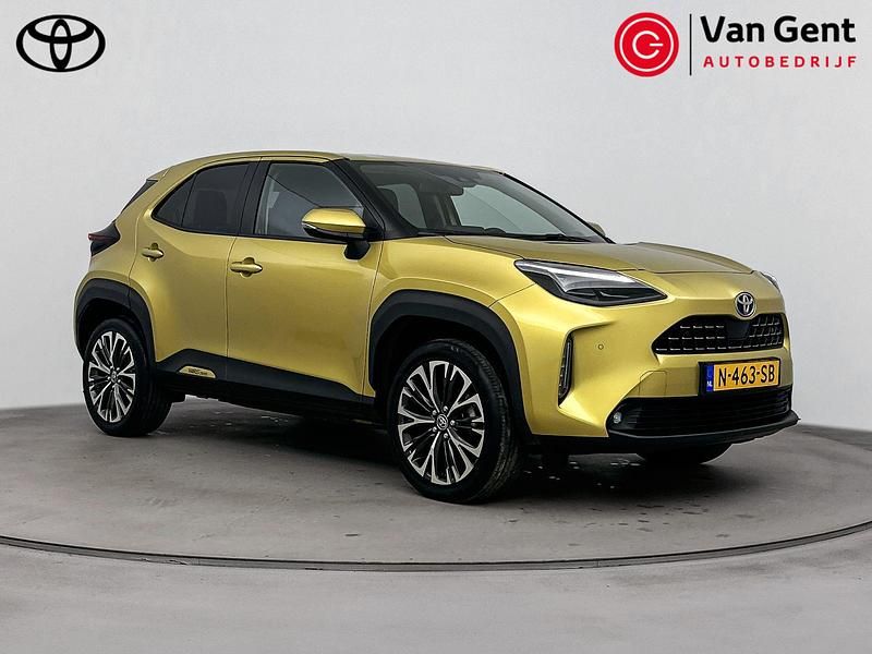 Geel Occasion 2022 Toyota Yaris Cross Executive SUV | € 26.999 (Eerlijke prijs) - Afbeelding 1/4