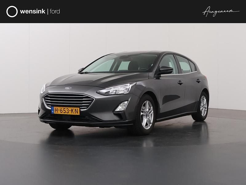 Grijs Gebruikt 2020 Ford Focus Business Edition Hatchback | € 14.330 (Goede deal) - Afbeelding 1/4