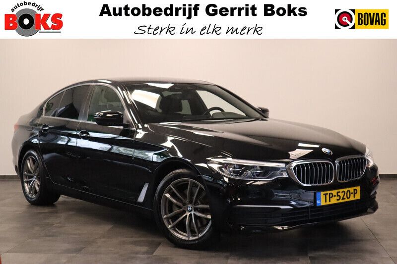 Zwart Gebruikt 2018 BMW 520 Executive Sedan | € 28.945 (Eerlijke prijs) - Afbeelding 1/3