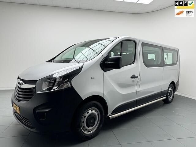 Grijs Gebruikt 2018 Opel Vivaro Van | € 19.950 - Afbeelding 1/4