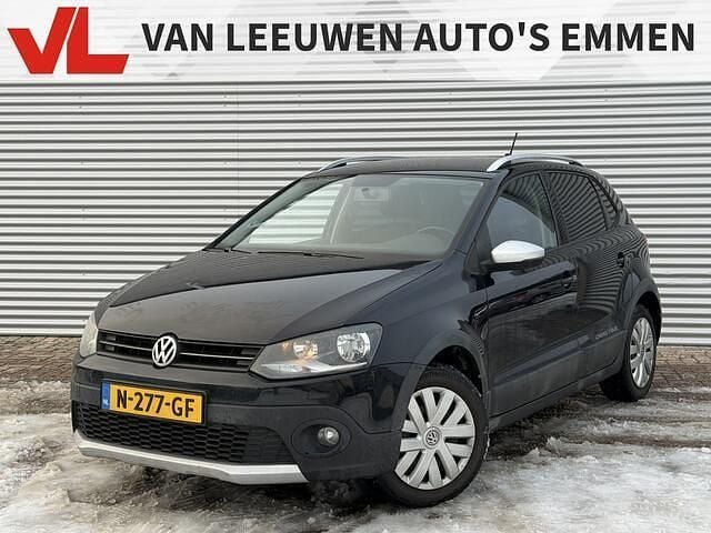 Zwart (metallic) Occasion 2011 VW Polo Highline Hatchback | € 6.448 (Iets duurder) - Afbeelding 1/3