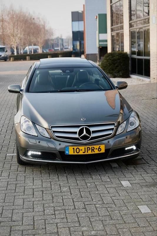 Occasion 2009 Mercedes E350 Sportline Coupé | € 9.700 (Eerlijke prijs) - Afbeelding 1/4