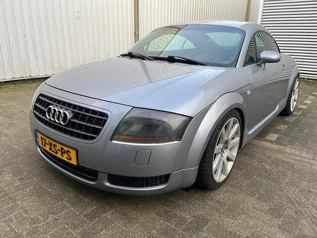 Grijs (metallic) Gebruikt 2003 Audi TT Coupé | € 2.500 (Super prijs) - Afbeelding 1/4