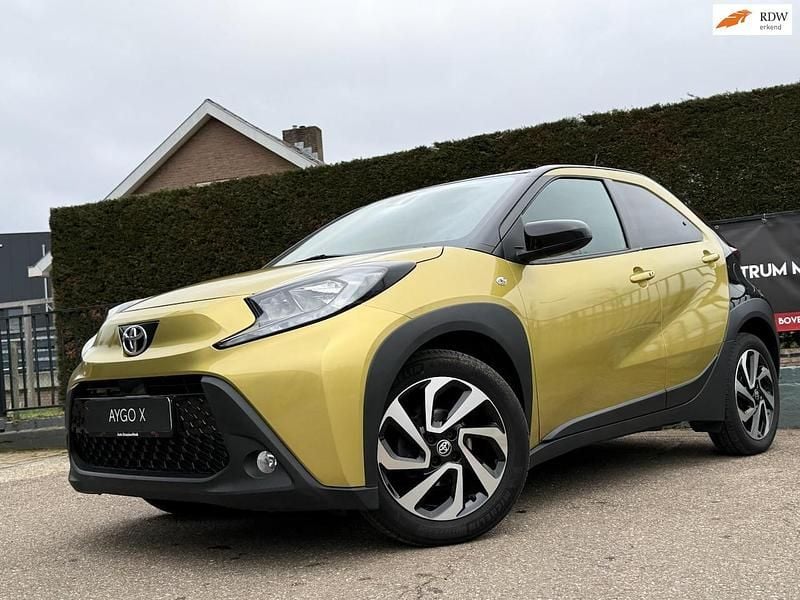 Occasion Toyota Aygo X Premium 72 PK (52 kW) 2023 Geel SUV