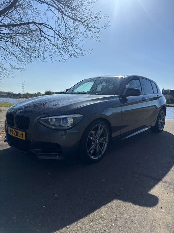 Grijs Gebruikt 2012 BMW 116 Hatchback | € 8.000 - Afbeelding 1/4