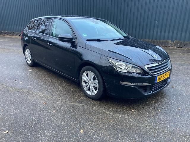 Zwart Gebruikt 2015 Peugeot 308 Stationwagen | € 3.350 (Eerlijke prijs) - Afbeelding 1/4