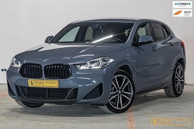 Grijs Gebruikt 2022 BMW X2 M Sport SUV | € 38.950 (Eerlijke prijs) - Afbeelding 1/4