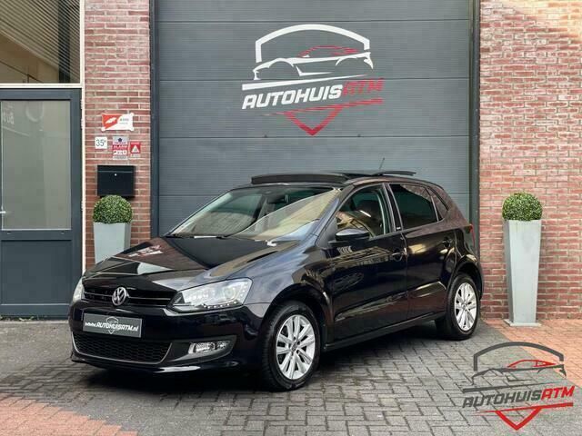 Zwart Occasion 2011 VW Polo Highline Hatchback | € 8.950 (Duur) - Afbeelding 1/4