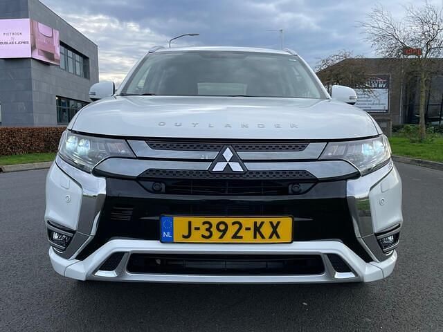 Occasion Mitsubishi Outlander Intense 135 PK (99 kW) 2020 Wit SUV