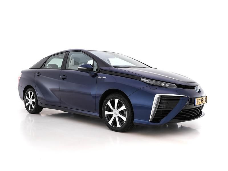Blauw metallic Gebruikt 2020 Toyota Mirai Comfort Sedan | € 13.945 - Afbeelding 1/4