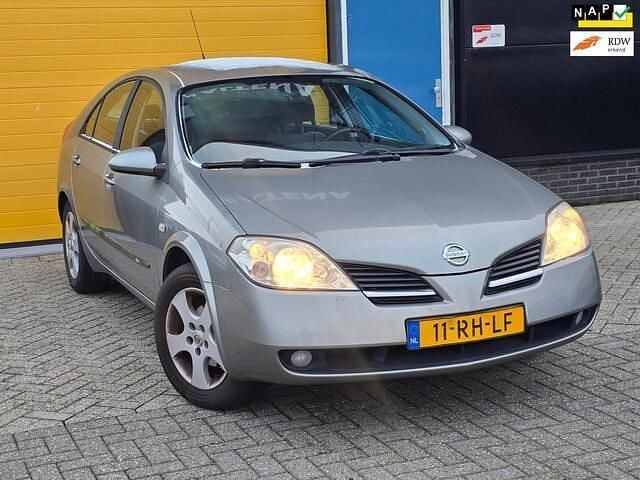Grijs Gebruikt 2005 Nissan Primera Acenta Hatchback | € 1.650 (Eerlijke prijs) - Afbeelding 1/4