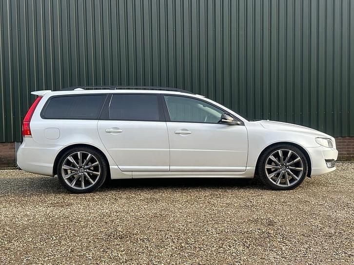 Occasion Volvo V70 245 PK (180 kW) 2015 Wit (metallic) Stationwagen