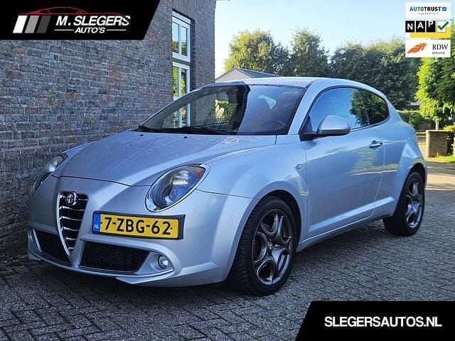 Grijs Gebruikt 2014 Alfa Romeo MiTo Hatchback | € 4.250 (Eerlijke prijs) - Afbeelding 1/4