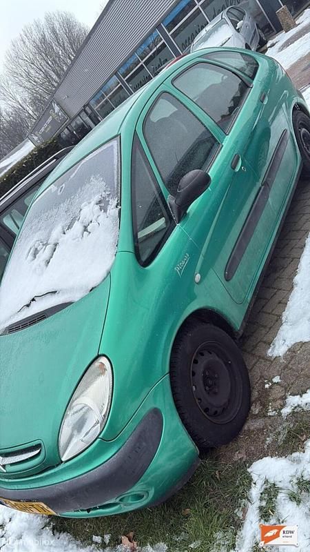 Groen Occasion 2000 Citroën Xsara Picasso MPV | € 400 (Super prijs) - Afbeelding 1/4