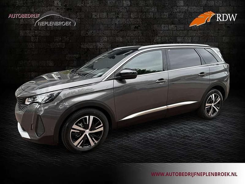 Grijs, metallic lak Gebruikt 2024 Peugeot 5008 GTi MPV | € 32.500 (Super prijs) - Afbeelding 1/4