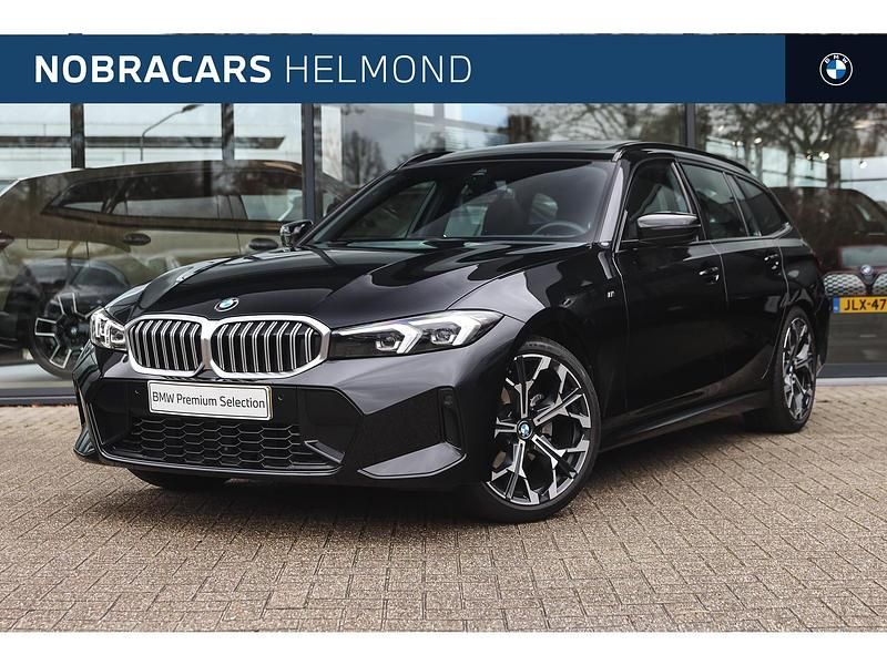 Zwart Occasion 2025 BMW 320 M Sport Stationwagen | € 52.750 (Duur) - Afbeelding 1/4