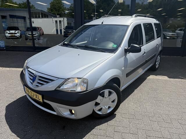 Grijs Gebruikt 2008 Dacia Logan MCV Lauréate MPV | € 3.750 (Iets duurder) - Afbeelding 1/4