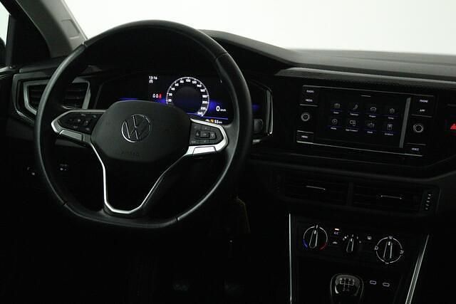 Occasion VW Polo Life 95 PK (69 kW) 2022 Zwart Hatchback