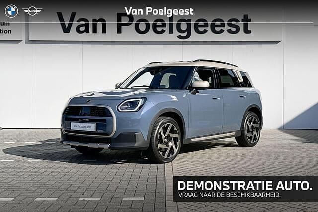 Blauw Gebruikt 2025 Mini Countryman Favoured SUV | € 48.900 (Eerlijke prijs) - Afbeelding 1/4