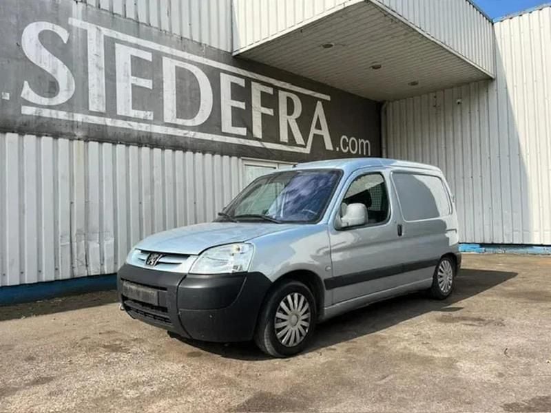 Grijs Gebruikt 2004 Peugeot Partner Van | € 1.000 (Goede deal) - Afbeelding 1/4