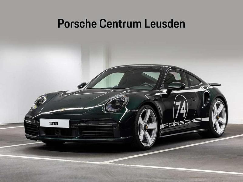 Groen Nieuw 2025 Porsche 992 Coupé | € 414.844 - Afbeelding 1/4