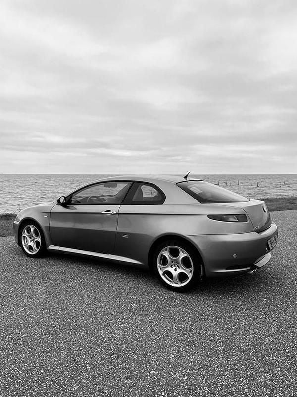 Gebruikt 2004 Alfa Romeo GT Coupé | € 10.950 - Afbeelding 1/1