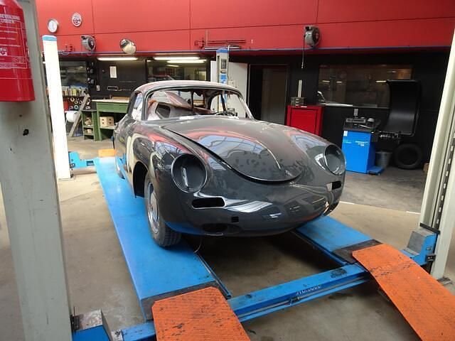 Grijs Gebruikt 1962 Porsche 356 | € 77.500 - Afbeelding 1/4