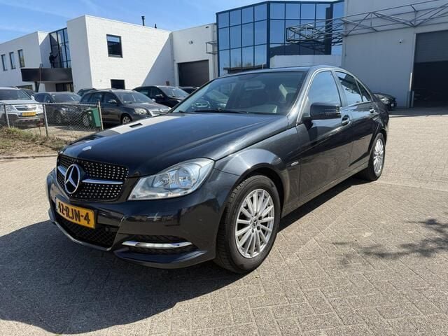 Occasion Mercedes C180 Business 120 PK (88 kW) 2011 Zwart Sedan