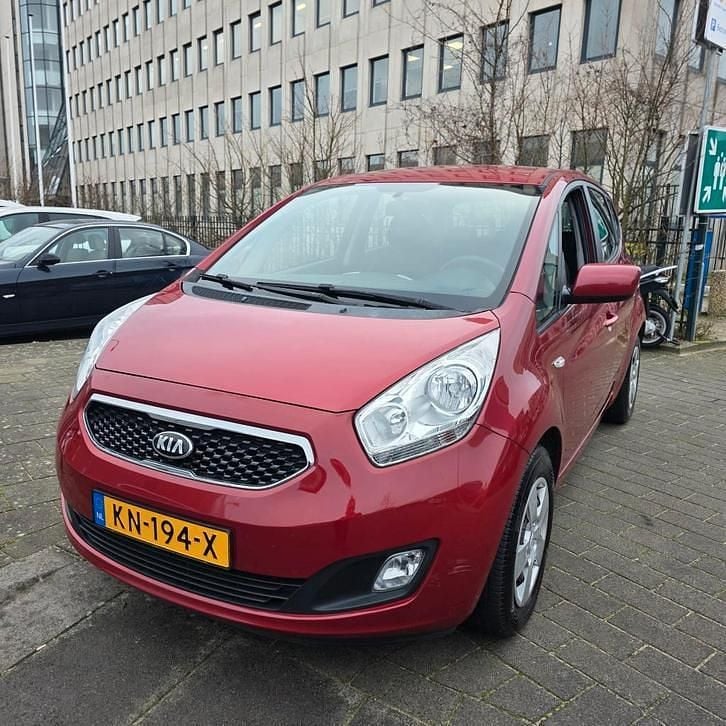 Gebruikt 2013 Kia Venga Hatchback | € 6.850 (Super prijs) - Afbeelding 1/4