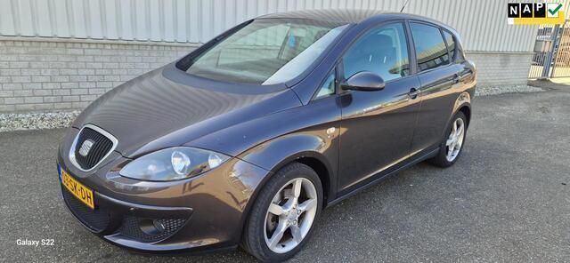 Zwart Gebruikt 2006 Seat Toledo Stylance Stationwagen | € 1.500 - Afbeelding 1/4