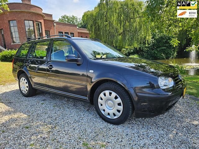 Zwart Gebruikt 2004 VW Golf IV Stationwagen | € 1.999 (Eerlijke prijs) - Afbeelding 1/4