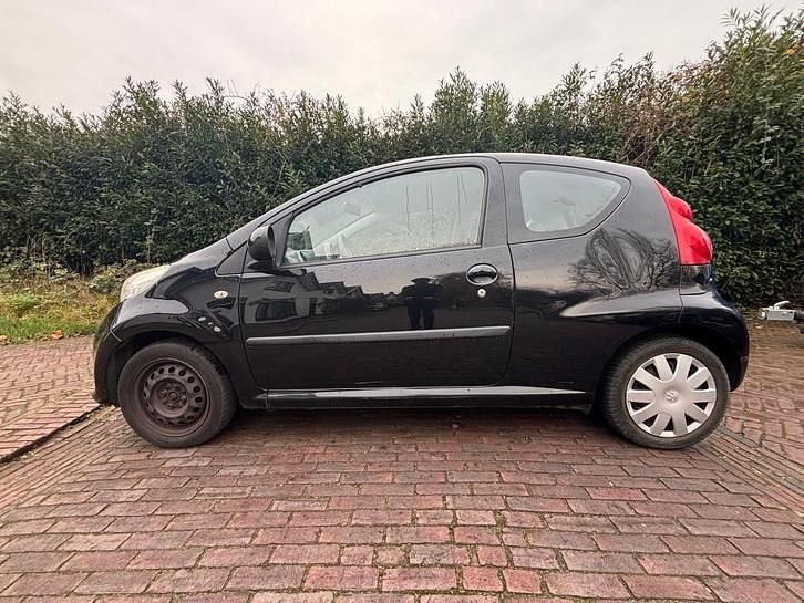 Gebruikt 2007 Peugeot 107 Hatchback | € 750 (Super prijs) - Afbeelding 1/4