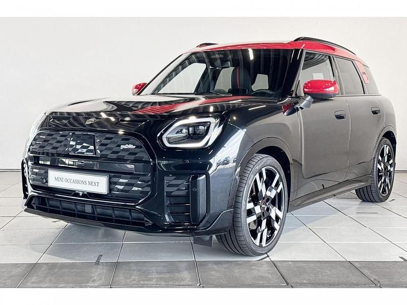 Midnight black ii metallic (zwart metallic) Gebruikt 2024 Mini Countryman SUV | € 43.950 (Iets duurder) - Afbeelding 1/2