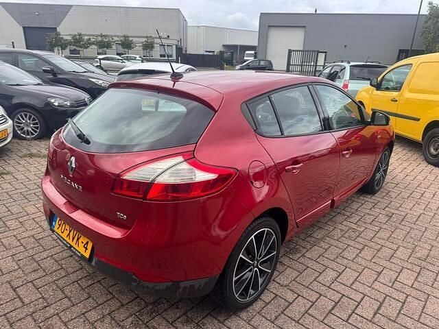Occasion Renault Mégane III Bose Edition 131 PK (96 kW) 2012 Rood Hatchback