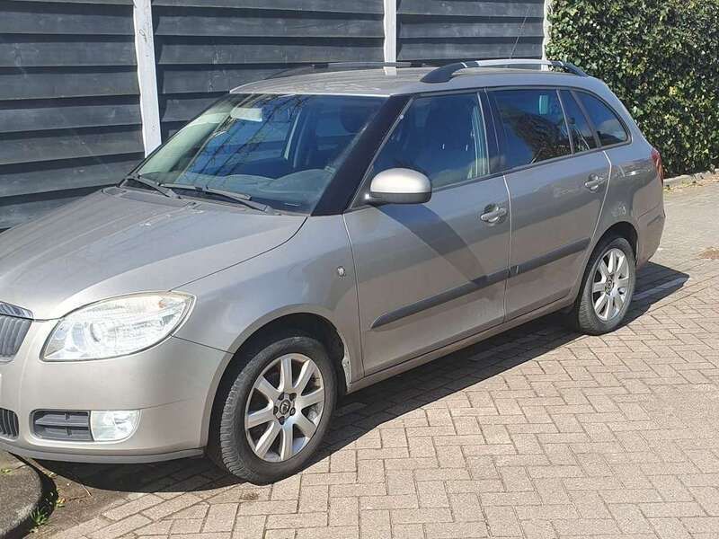 Brons Gebruikt 2008 Skoda Fabia Sport Stationwagen | € 3.000 - Afbeelding 1/4