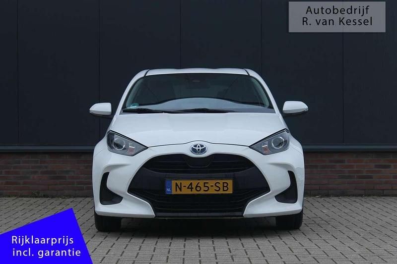 Occasion Toyota Yaris Hybrid Active 116 PK (85 kW) 2021 Wit Hatchback