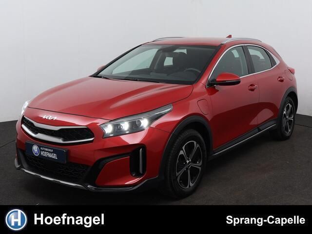 Rood, metallic lak Gebruikt 2023 Kia XCeed SUV | € 26.995 (Eerlijke prijs) - Afbeelding 1/4