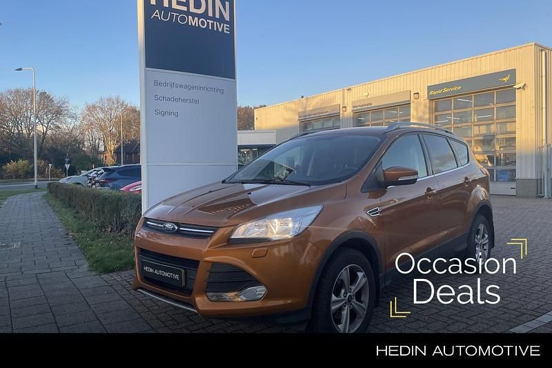 Oranje Occasion 2015 Ford Kuga Titanium SUV | € 11.950 (Eerlijke prijs) - Afbeelding 1/4