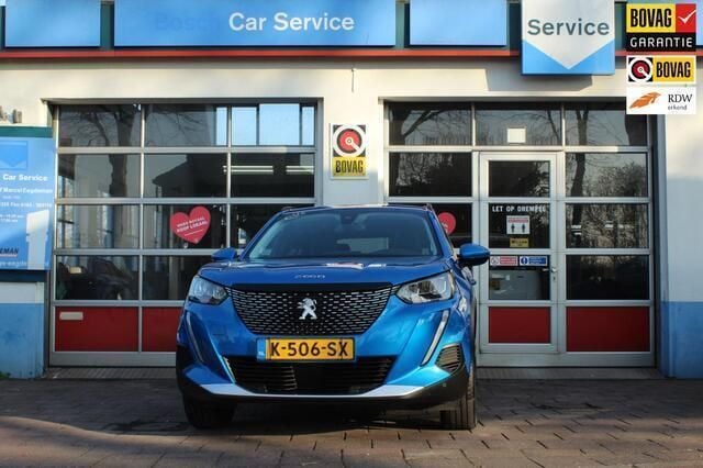 Blauw Gebruikt 2021 Peugeot 2008 Allure SUV | € 17.950 (Eerlijke prijs) - Afbeelding 1/4