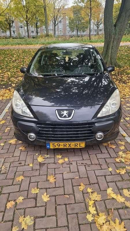 Zwart Occasion 2005 Peugeot 307 Hatchback | € 650 (Eerlijke prijs) - Afbeelding 1/4