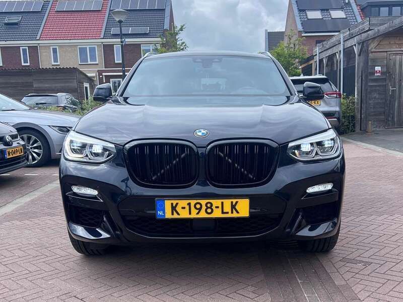 Zwart Gebruikt 2020 BMW X4 SUV | € 46.500 (Eerlijke prijs) - Afbeelding 1/4