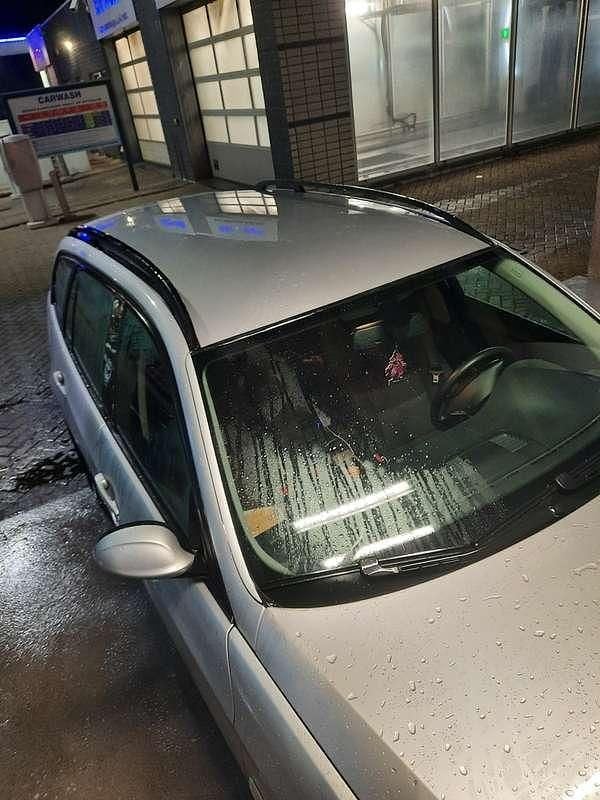 Grijs Gebruikt 2006 BMW 318 Stationwagen | € 1.750 (Goede deal) - Afbeelding 1/4