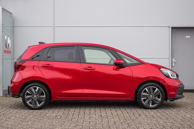 Occasion Honda Jazz Advance 122 PK (89 kW) 2024 Rood (parellak) Hatchback